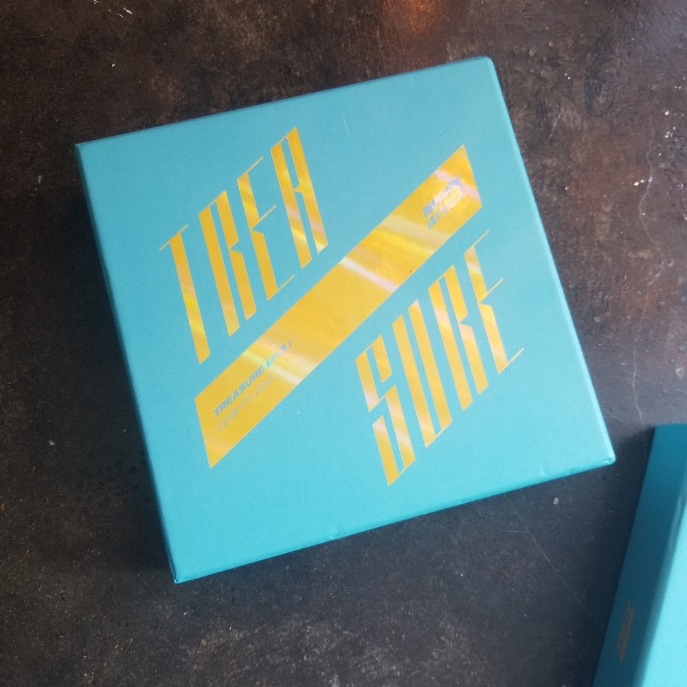 Ateez treasure EP. 3 Wave album